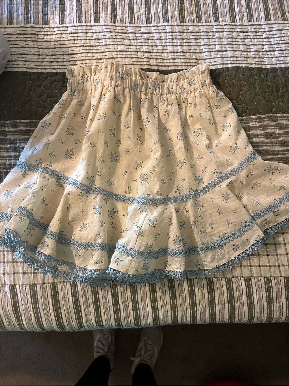 Floral mini skirt